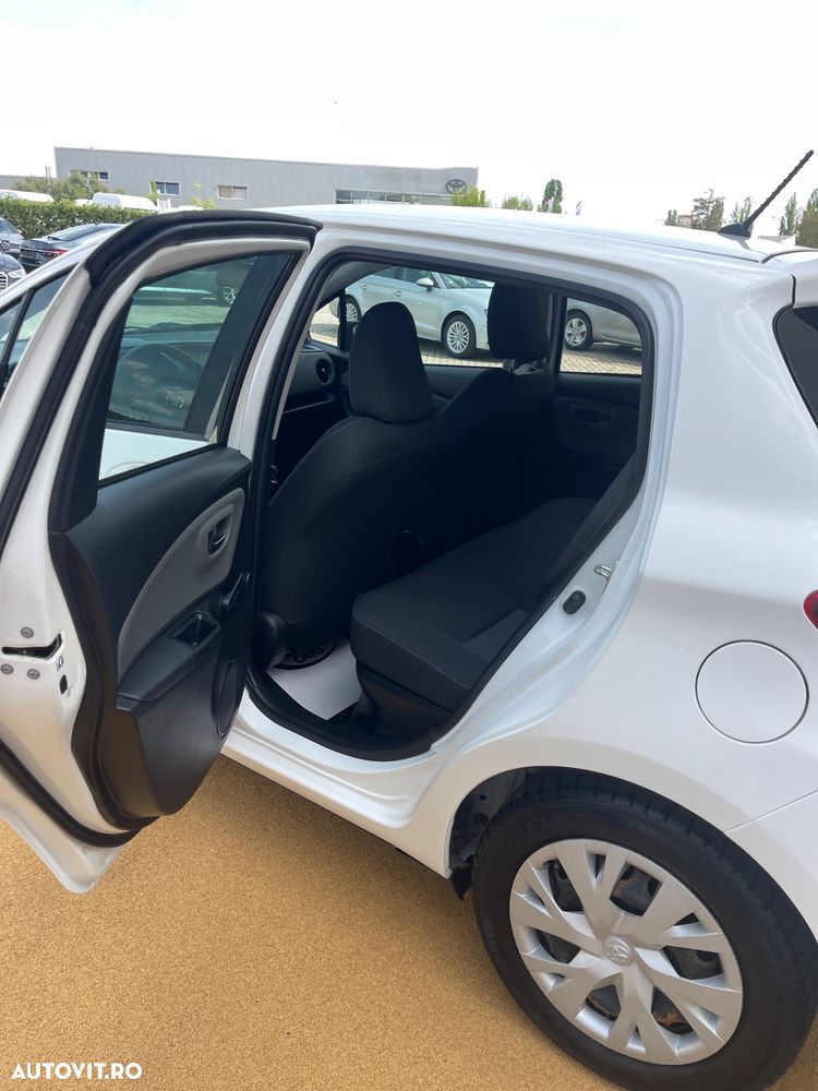 Toyota Yaris 1.5 VVT-i HSD Active - 26