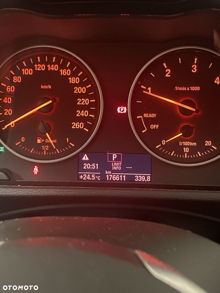 BMW X1 xDrive20d - 6