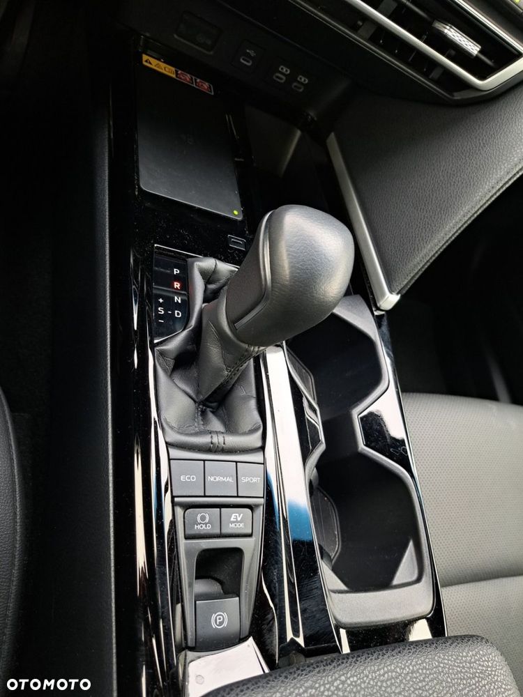 Toyota Camry - 15