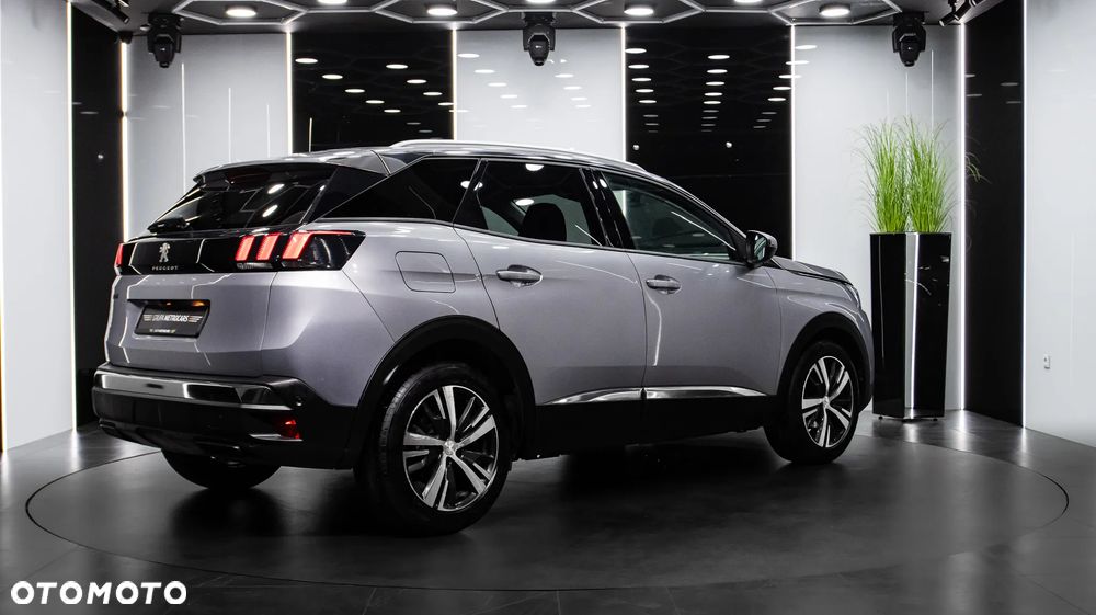 Peugeot 3008 1.2 PureTech Allure S&S - 7