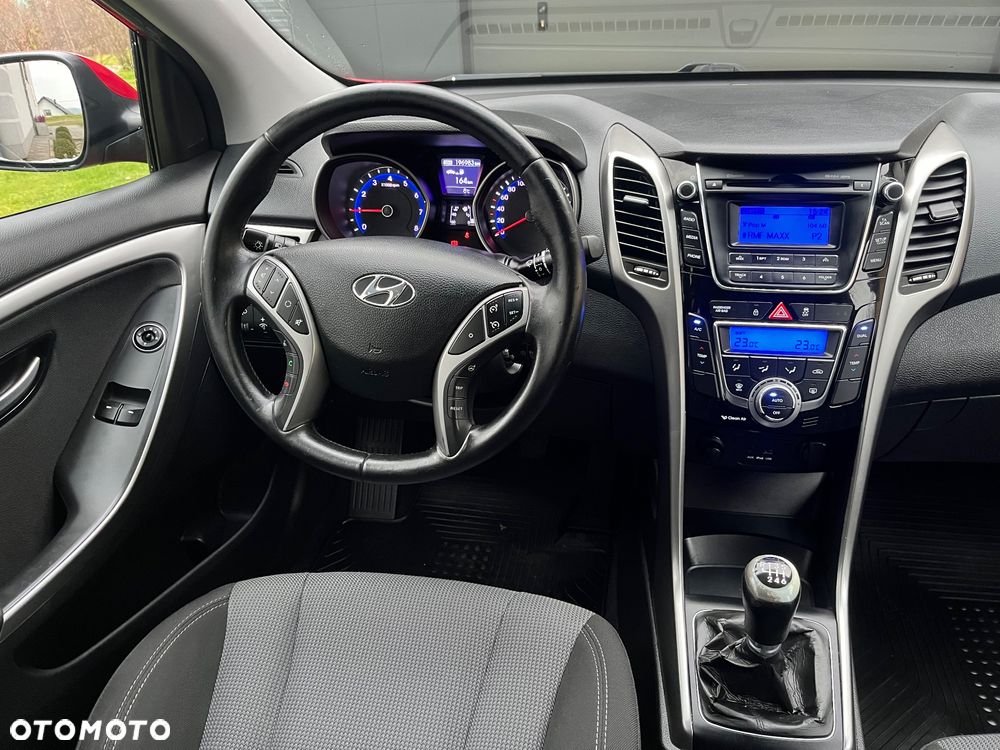 Hyundai i30 i30cw 1.4 Trend - 9