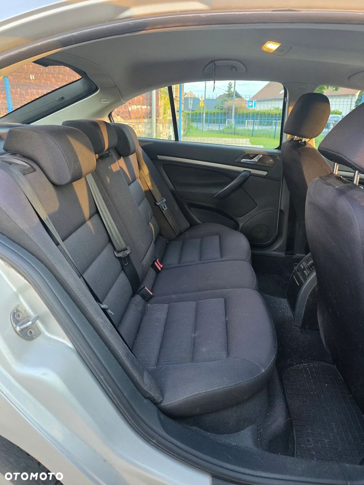 Skoda Octavia 2.0 TDI Ambiente - 12