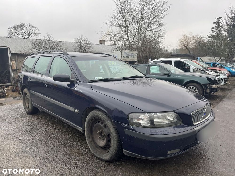 VOLVO V70 II ZDERZAK PRZEDNI PRZÓD 613 KOMBI - 15