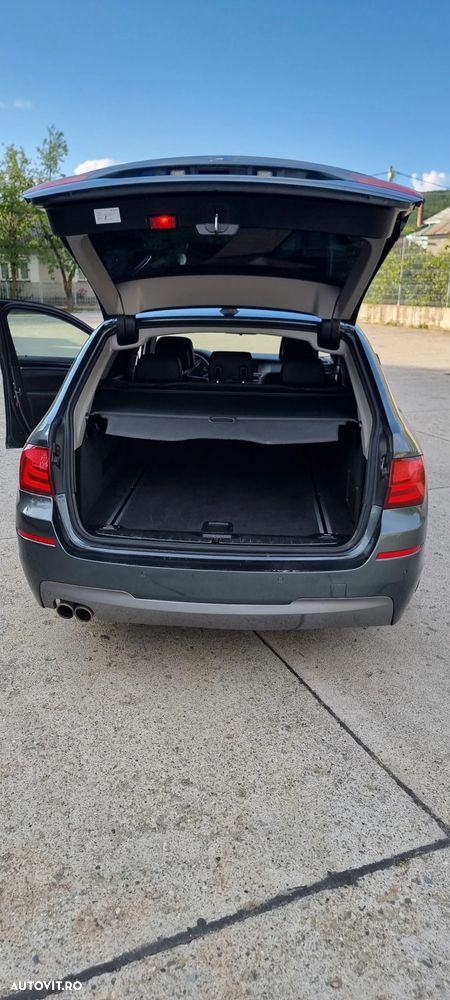 BMW Seria 5 525d Touring Sport-Aut. - 11