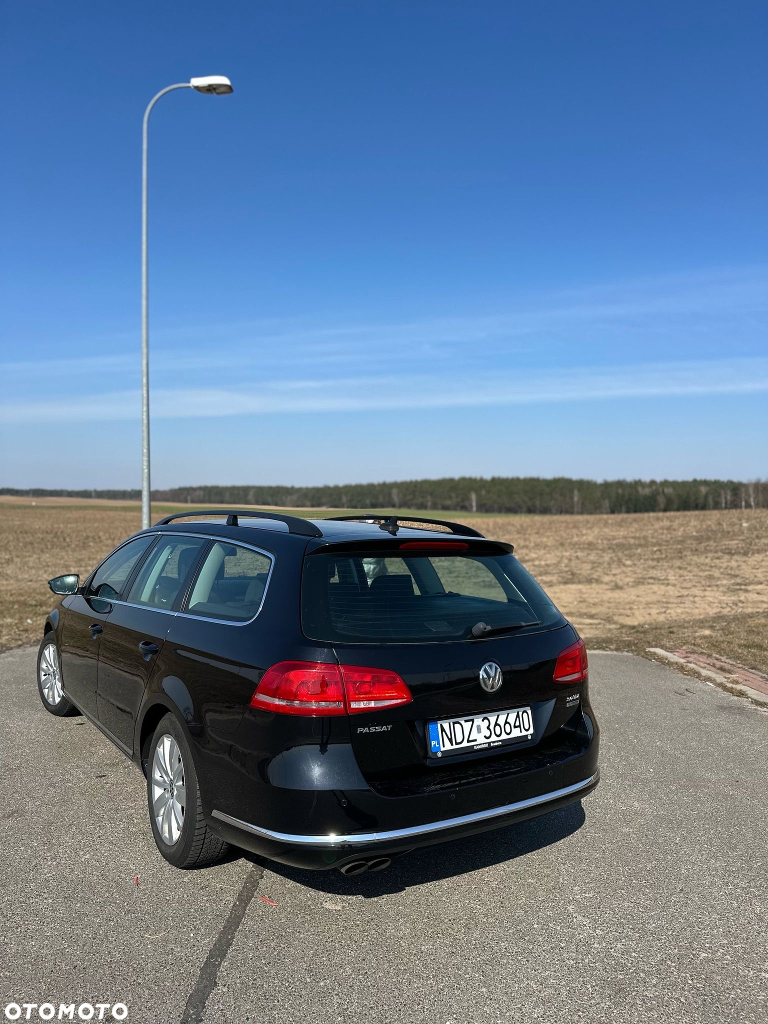Volkswagen Passat 2.0 TDI Comfortline DSG - 10