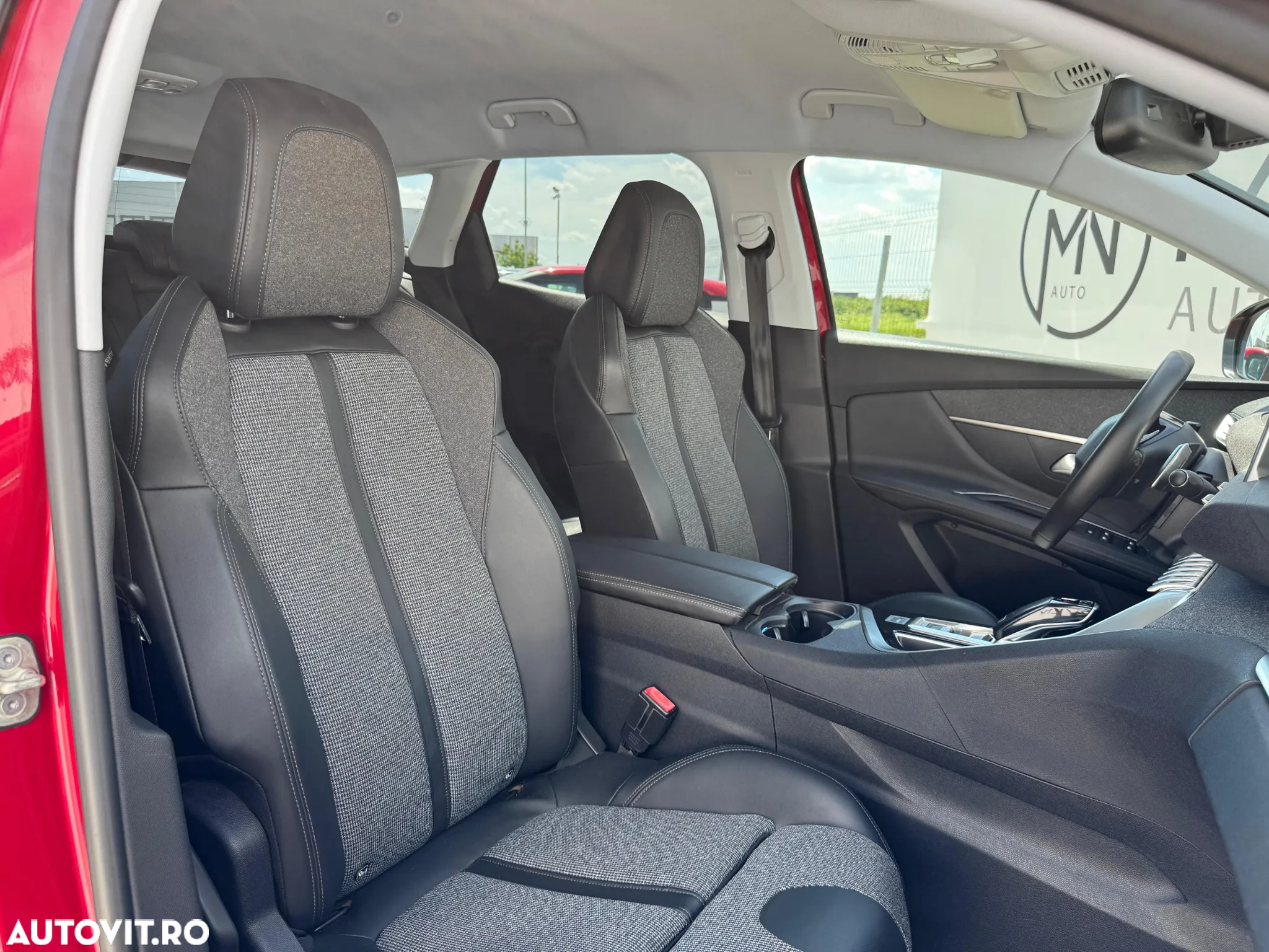 Peugeot 3008 1.5 BlueHDI 130 S&S EAT8 Allure - 12
