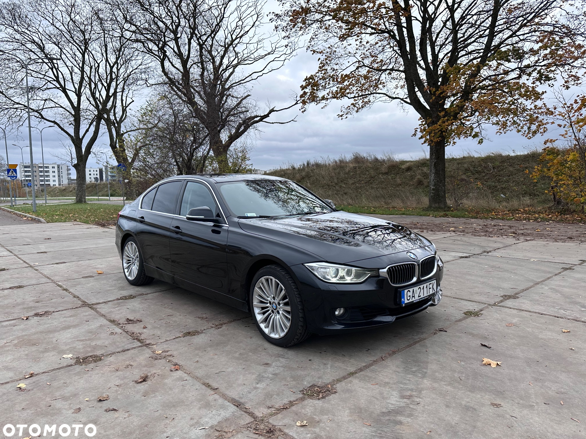 BMW Seria 3 328i - 2