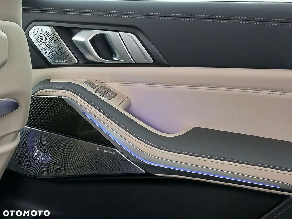 BMW X7 M60i xDrive mHEV M Sport Edition sport - 22