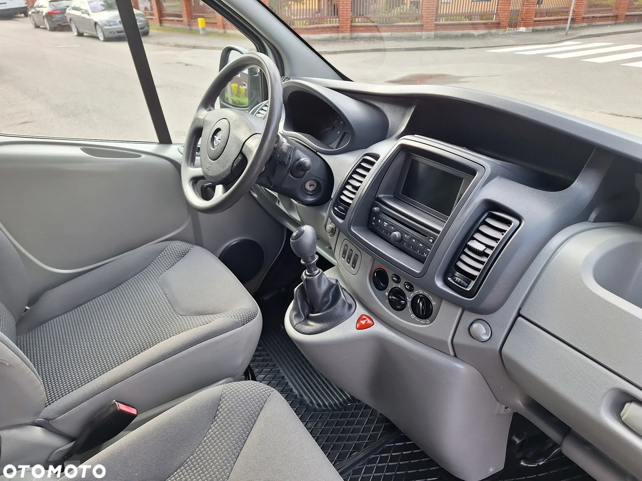 Opel Vivaro - 19
