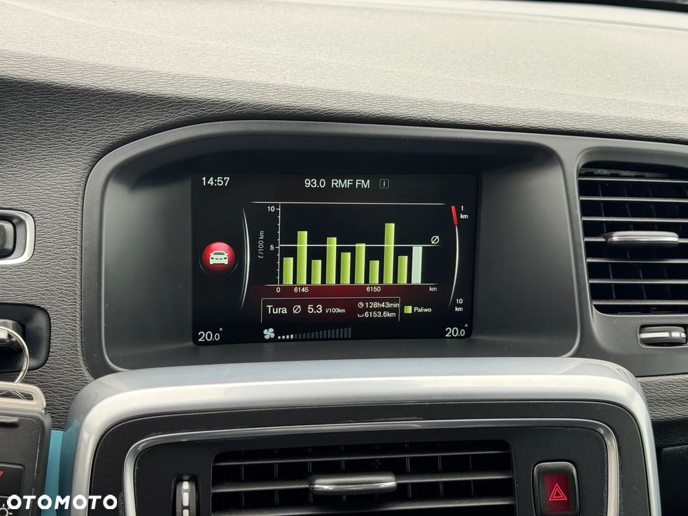 Volvo V60 D2 Summum - 19