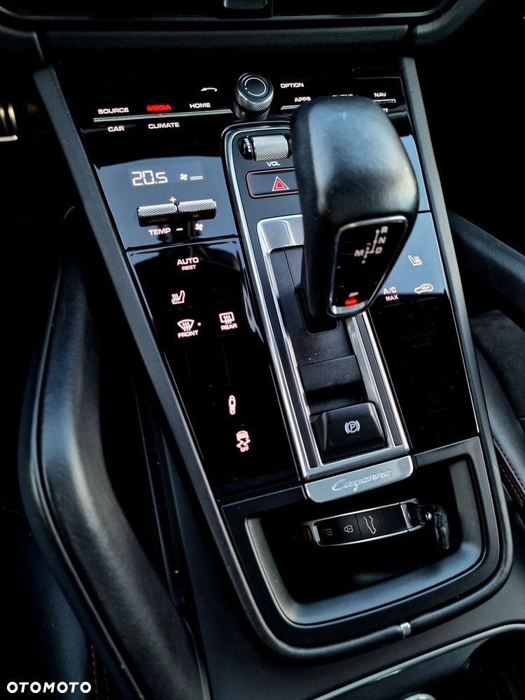Porsche Cayenne - 29