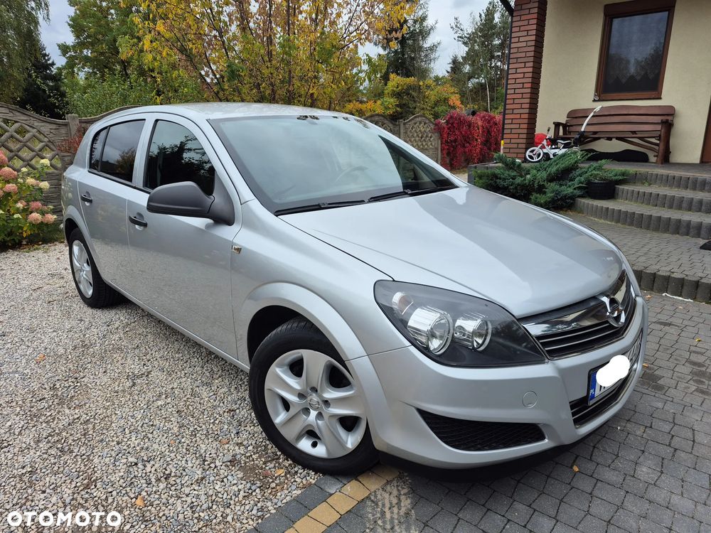Opel Astra - 1
