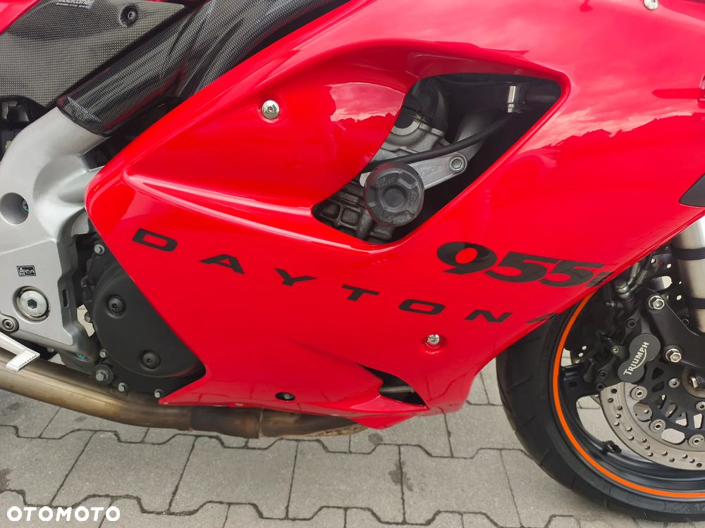 Triumph Daytona - 23