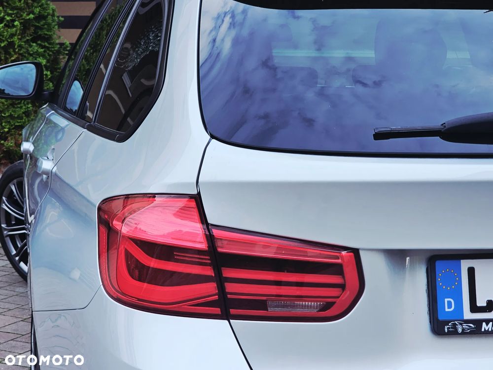 BMW Seria 3 318d Touring Sport Line - 18