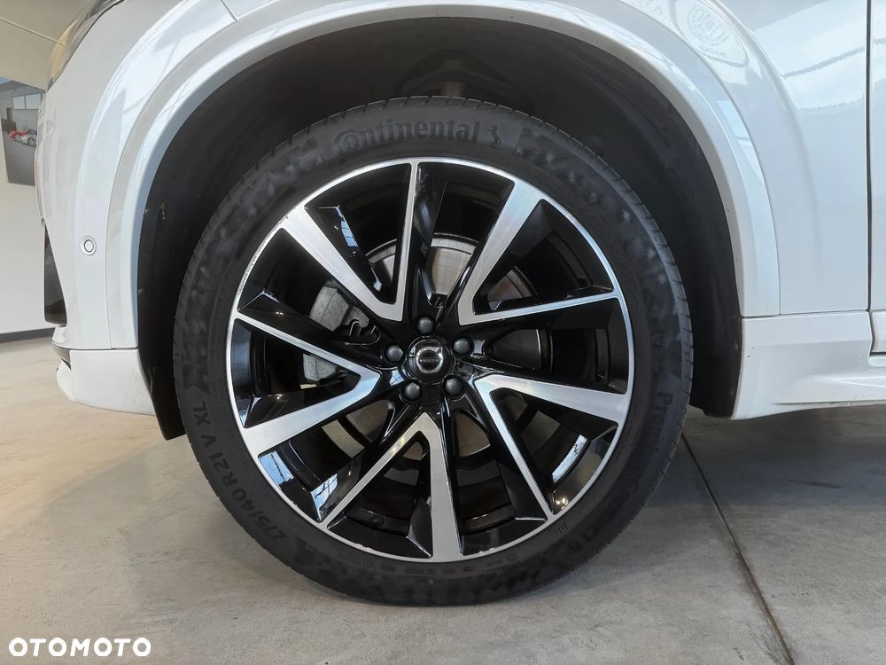 Volvo XC 90 B5 D AWD Ultimate Dark - 9
