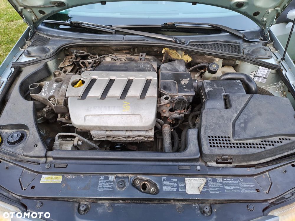 Renault Laguna 1.8 Privilege - 10