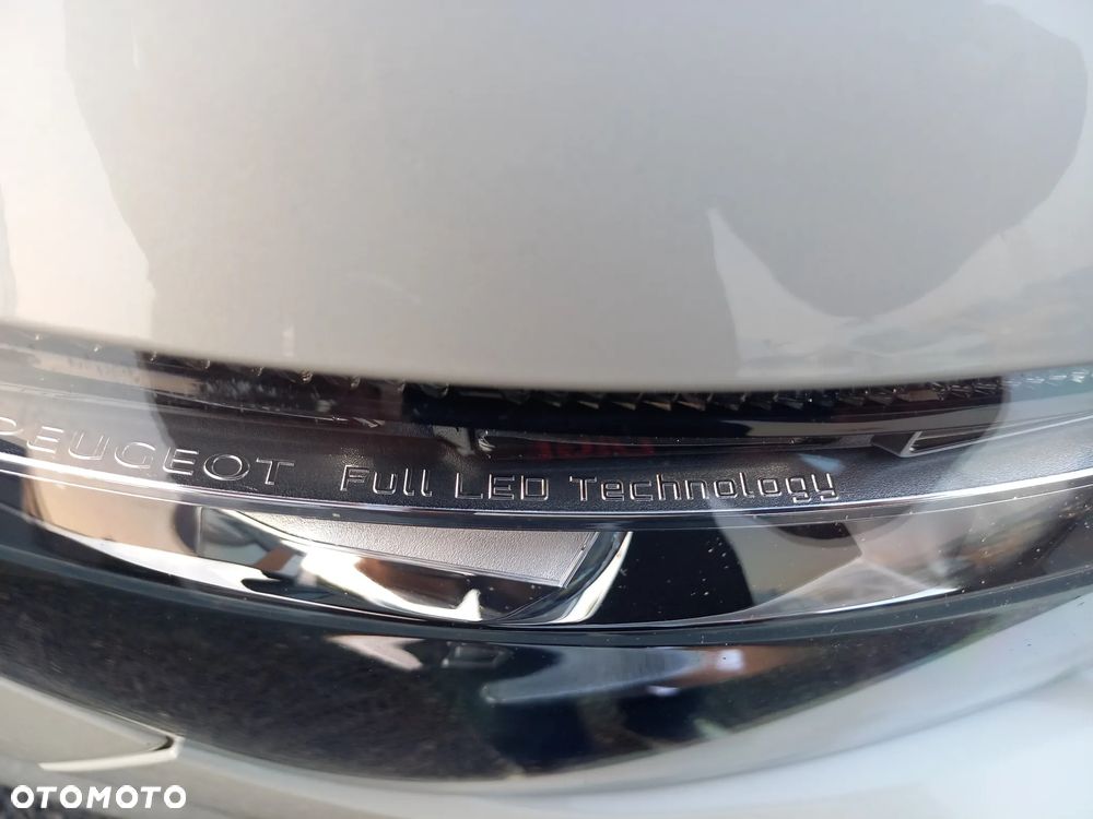 Peugeot 5008 BlueHDI 130 EAT8 GT - 19