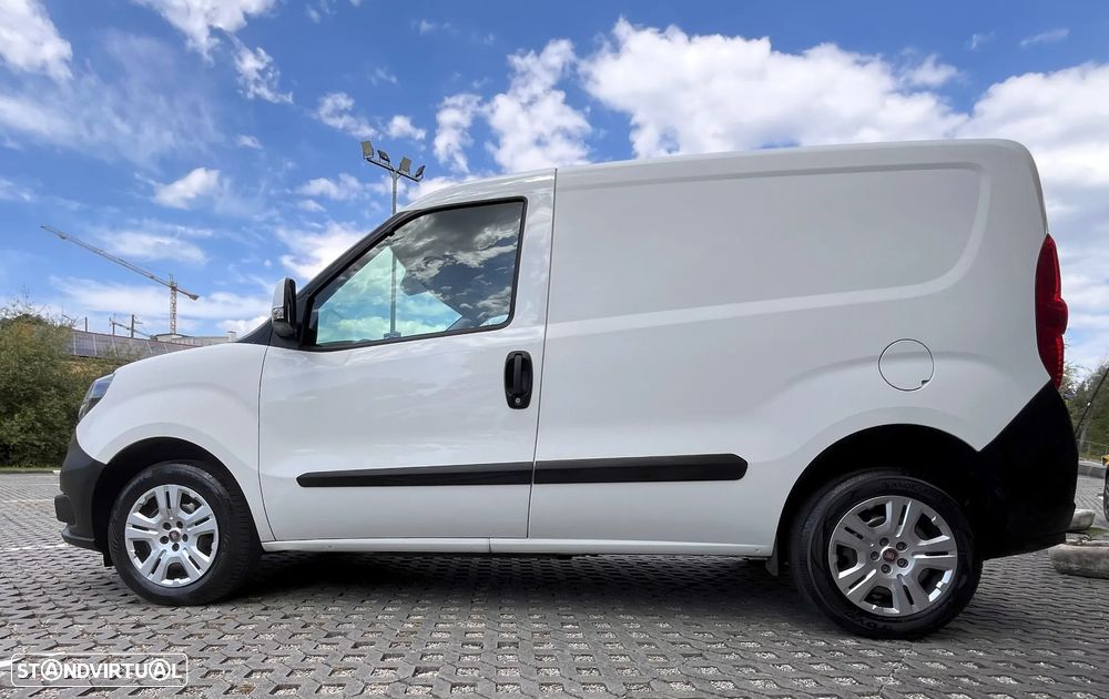 Fiat Dobló 1.3 Multijet Easy 3 Lugares - 14