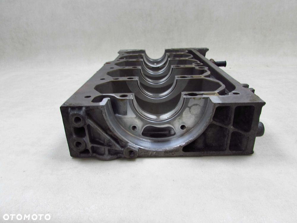 VOLVO S60 S80 V70 XC 02-08 D5244T POLBLOK BLOK DOL SILNIKA KARTER 9186948 - 5