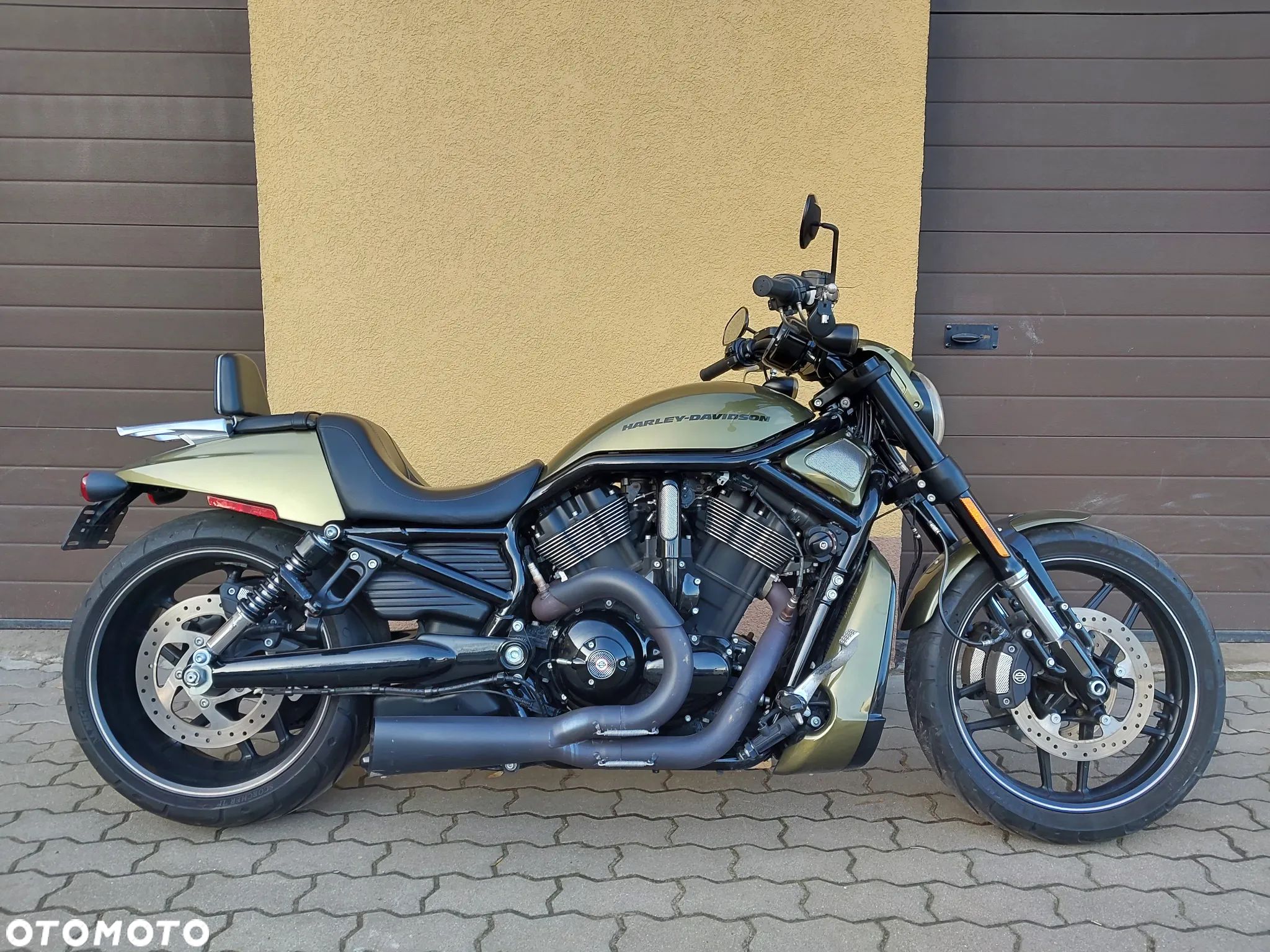 Harley-Davidson V-Rod Night Rod - 1