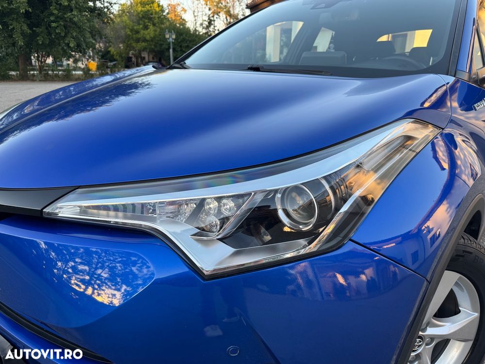 Toyota C-HR 1.8 HSD 4x2 CVT C-ult - 12