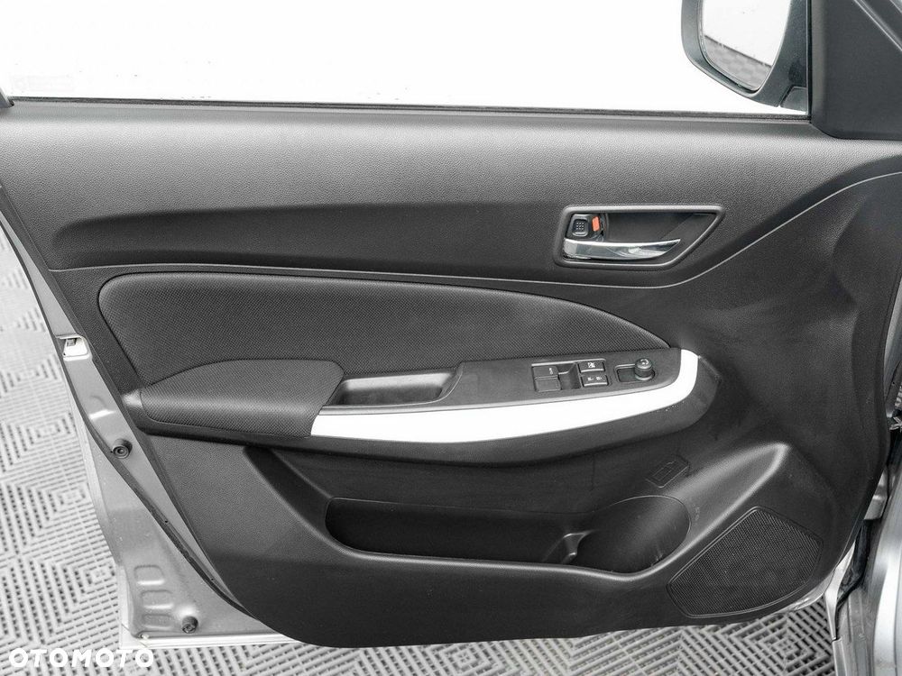 Suzuki Swift - 11