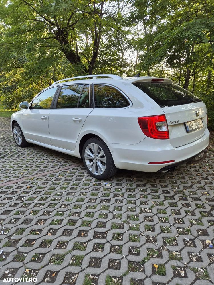 Skoda Superb 2.0 TDI Ambition - 3