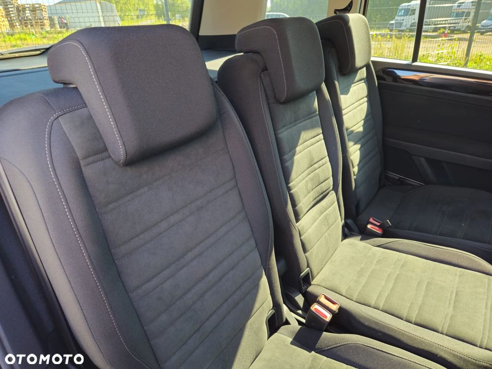 Volkswagen Touran 1.5 TSI EVO Highline DSG - 26