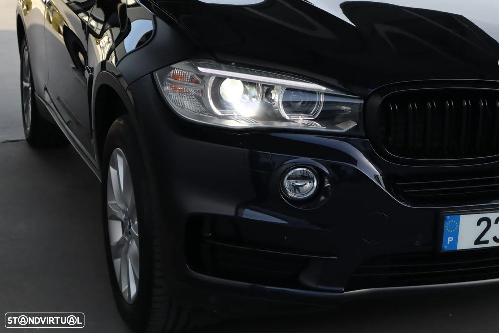 BMW X5 25 d sDrive Comfort 7L - 8