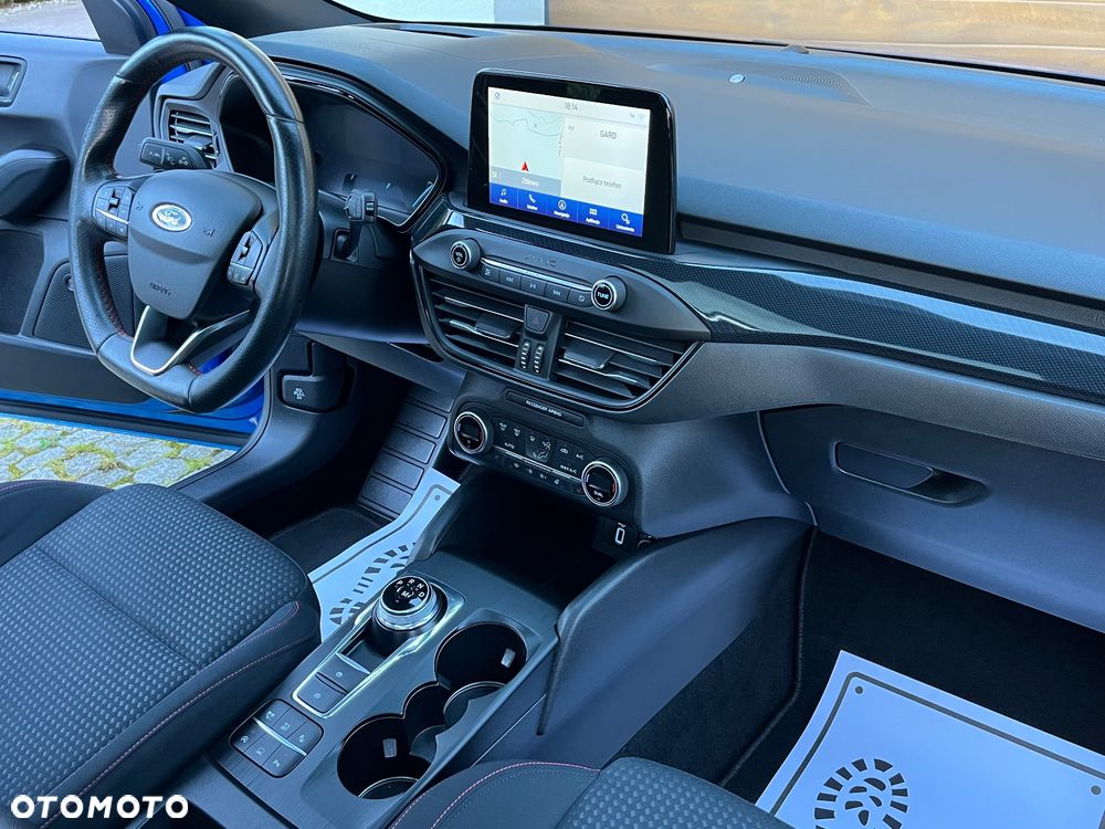 Ford Focus 1.5 EcoBlue Start-Stopp-System ST-LINE - 22