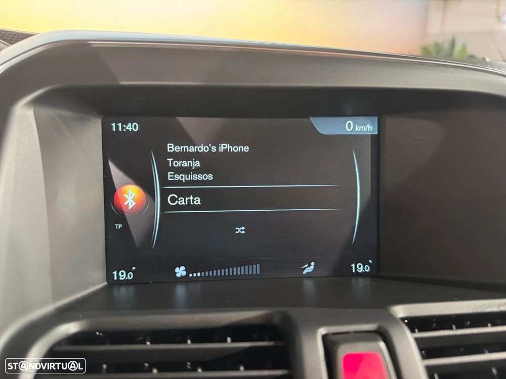 Volvo XC 60 2.0 D4 Momentum - 29