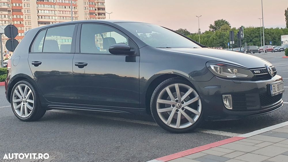 Volkswagen Golf 2.0 DPF GTD DSG - 7
