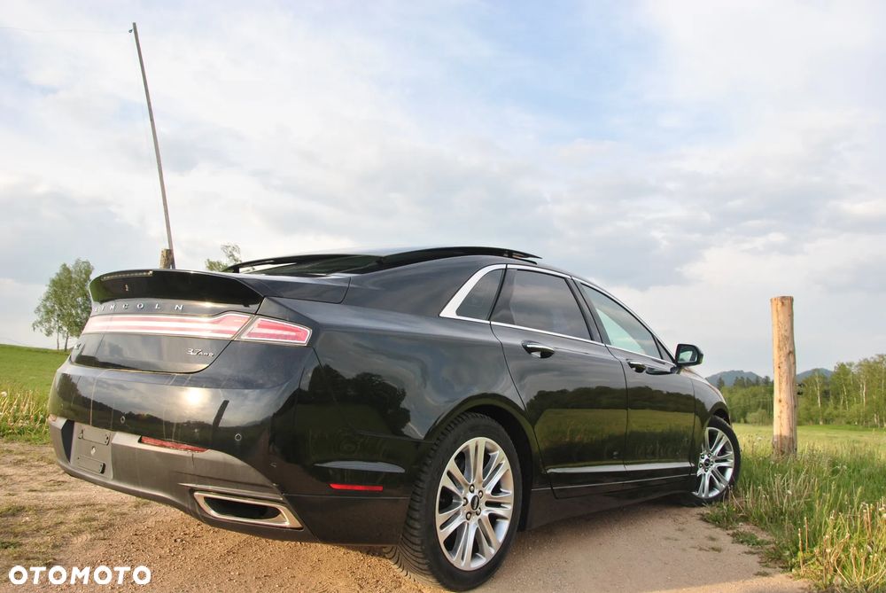 Lincoln MKZ - 4