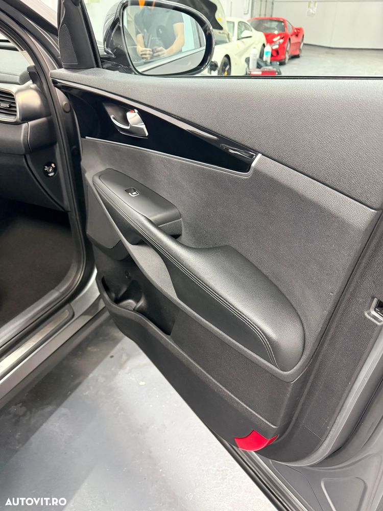 Kia Sorento 2.2 DSL 6AT 4x4 Cosmo - 22