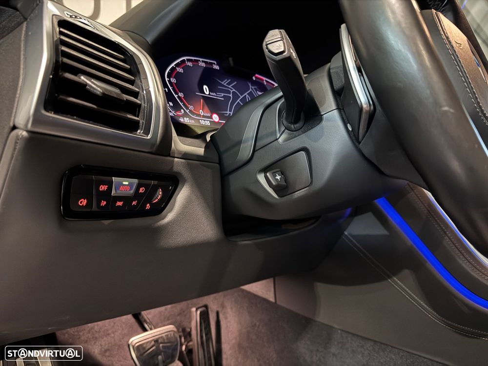 BMW 840 d xDrive Pack M - 33