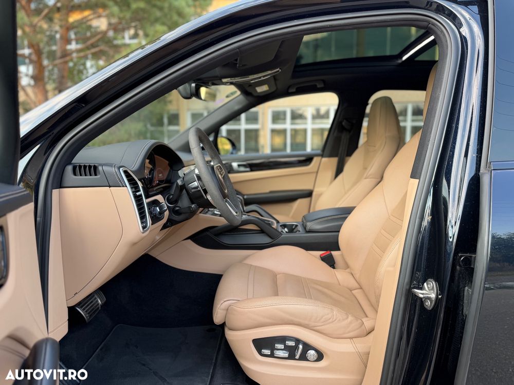 Porsche Cayenne S - 7