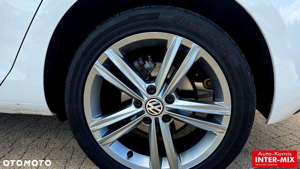 Volkswagen Golf - 16