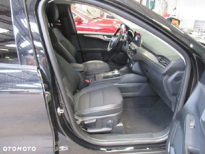Ford Kuga - 3