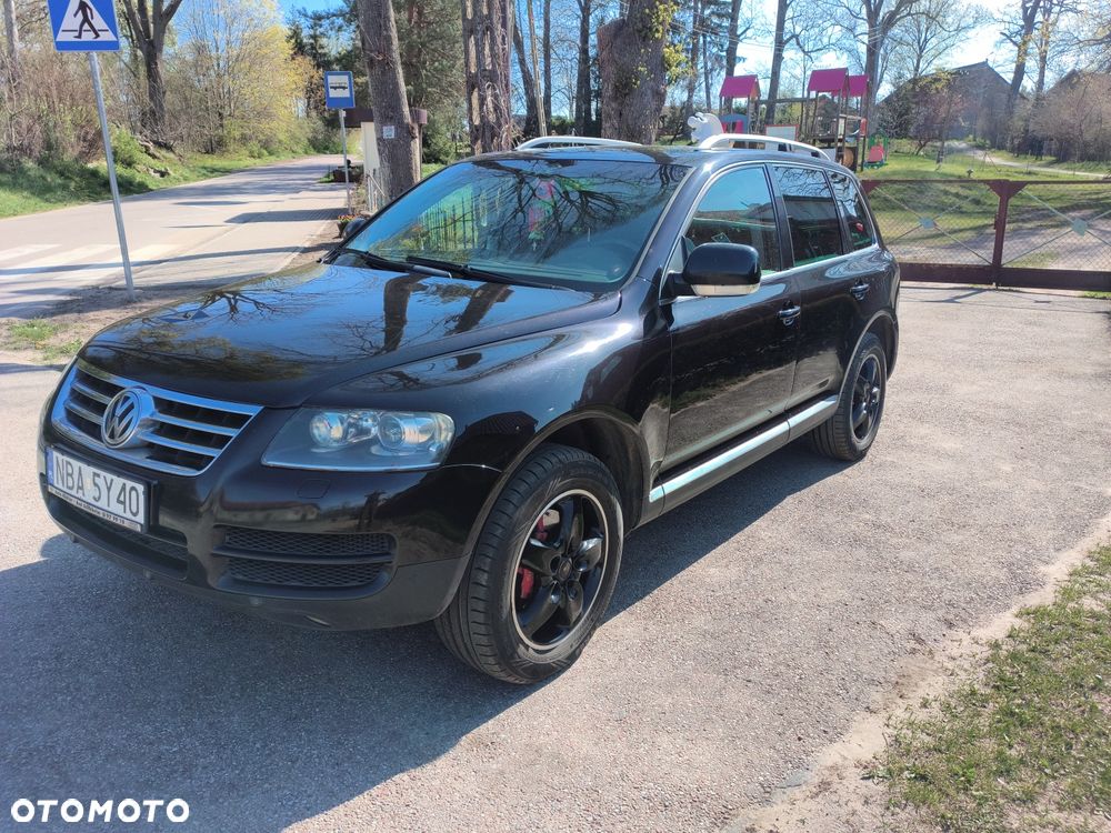 Volkswagen Touareg - 1