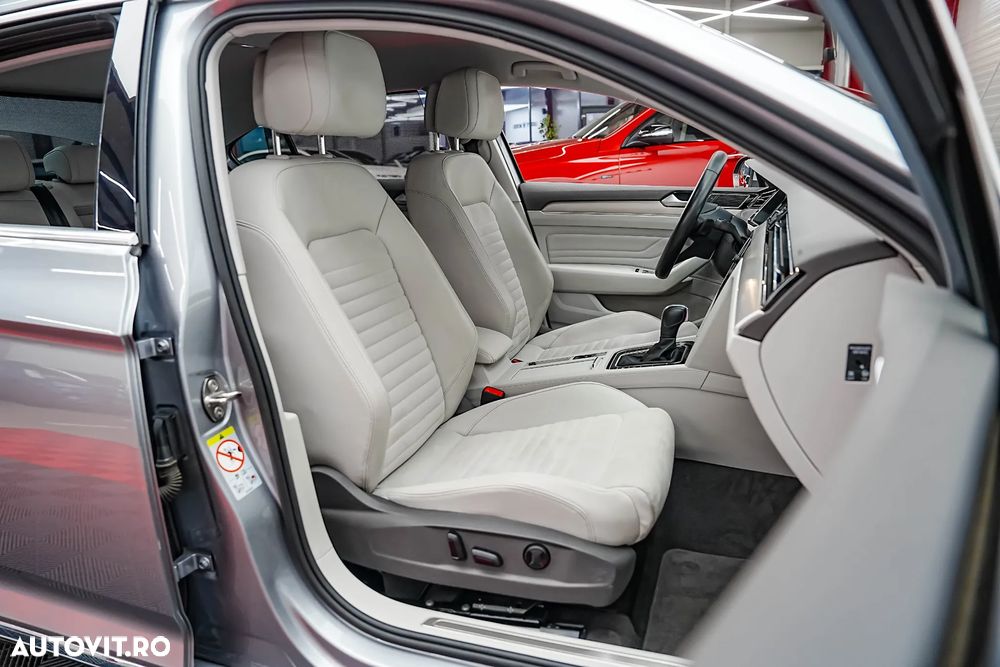 Volkswagen Passat 2.0 TDI DSG Highline - 8