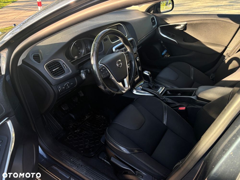 Volvo V40 D2 Drive-E Momentum - 7