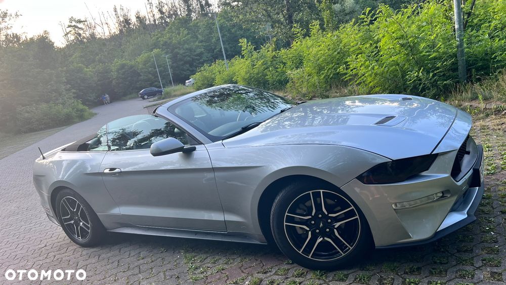Ford Mustang - 16