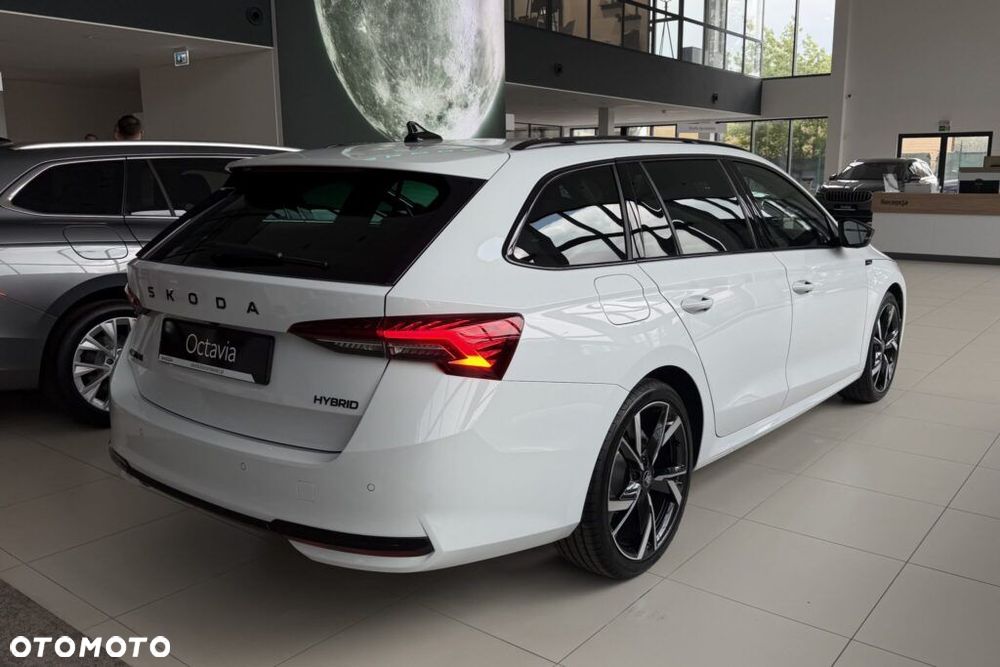 Skoda Octavia 1.5 TSI mHEV Sportline DSG - 8