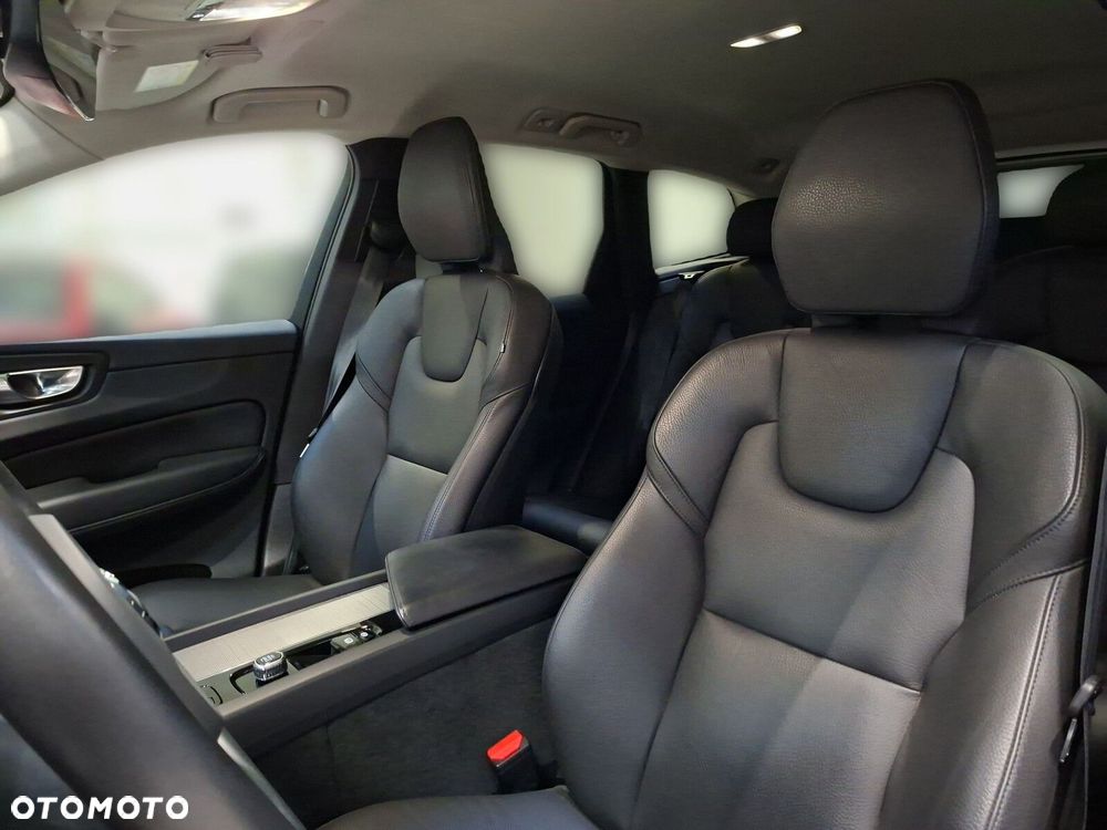 Volvo XC 60 - 13
