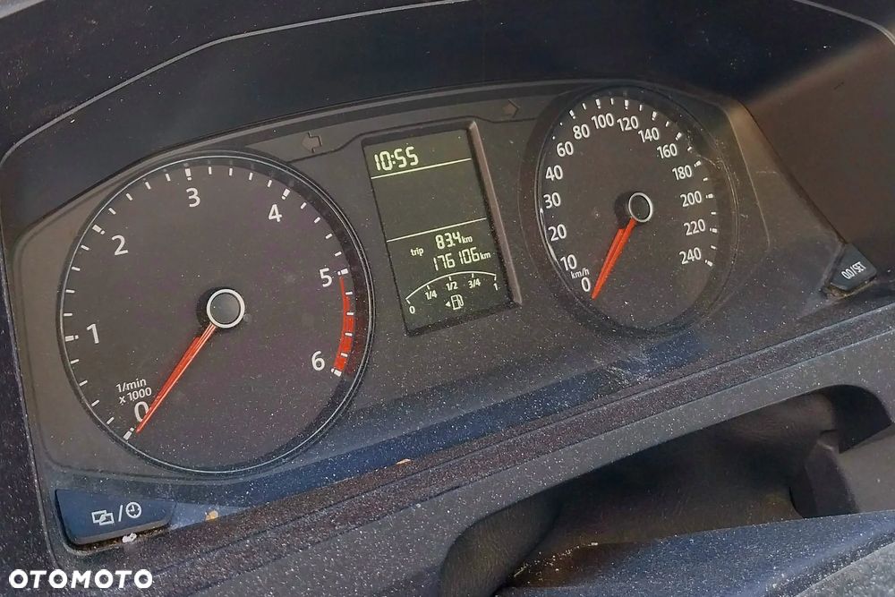 Volkswagen Caravelle 2.0 TDI L1 Trendline - 8