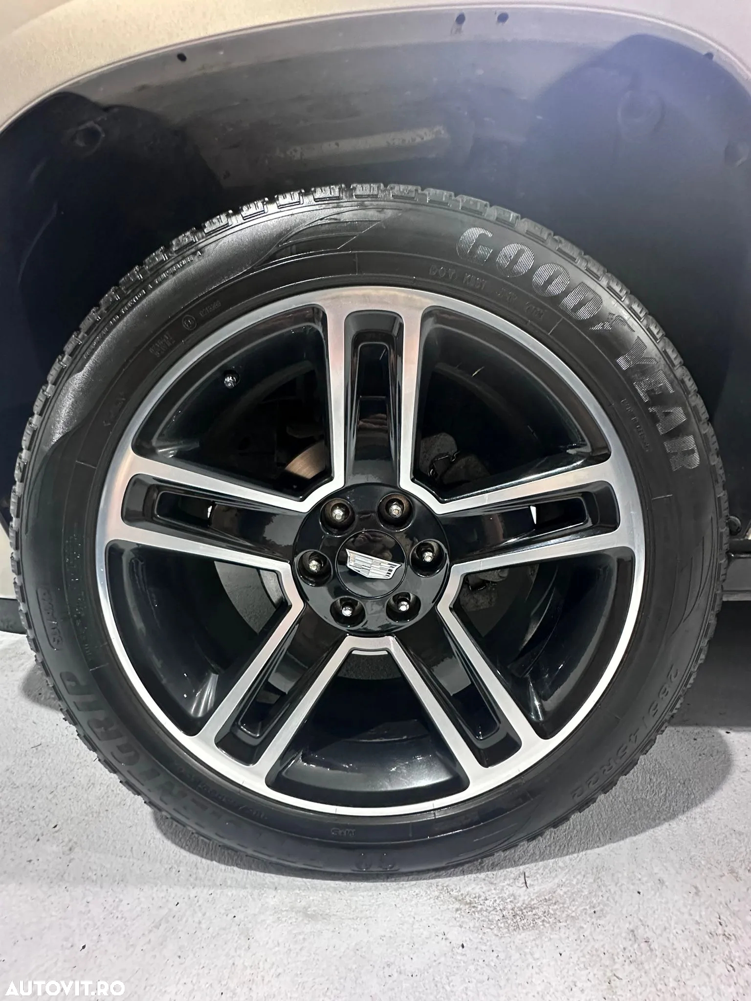 Cadillac Escalade 6.0 V8 - 33