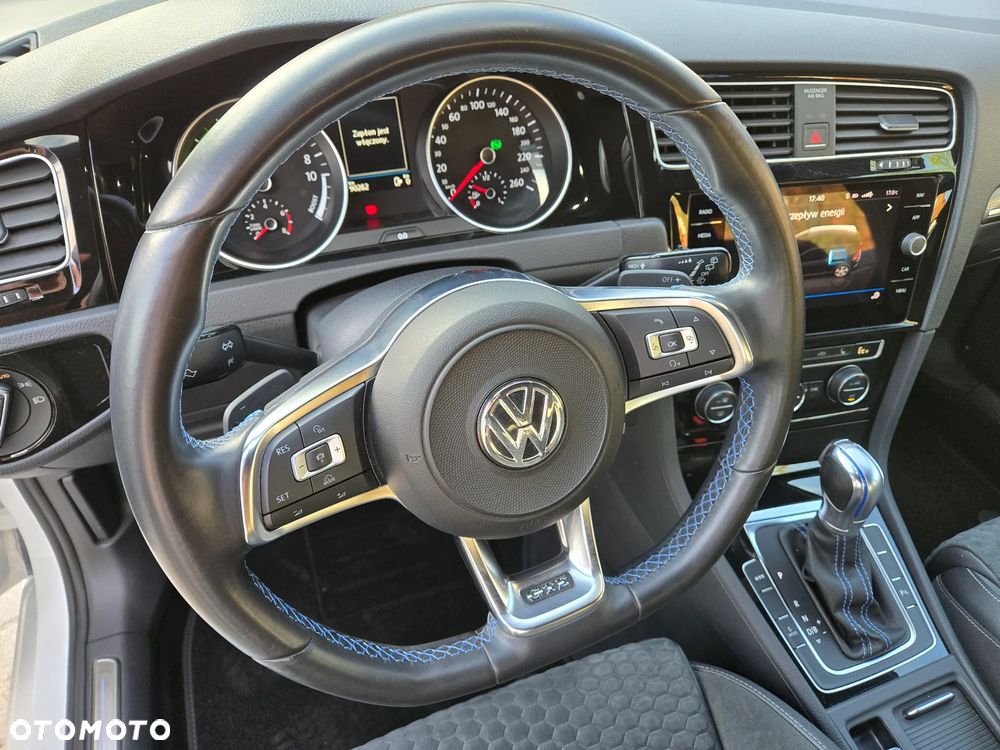 Volkswagen Golf 1.4 TSI BMT Highline DSG - 20