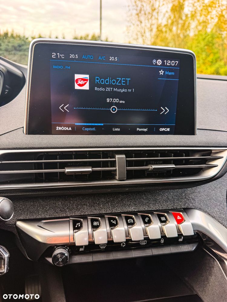 Peugeot 3008 PureTech 130 Stop & Start GPF Allure - 34