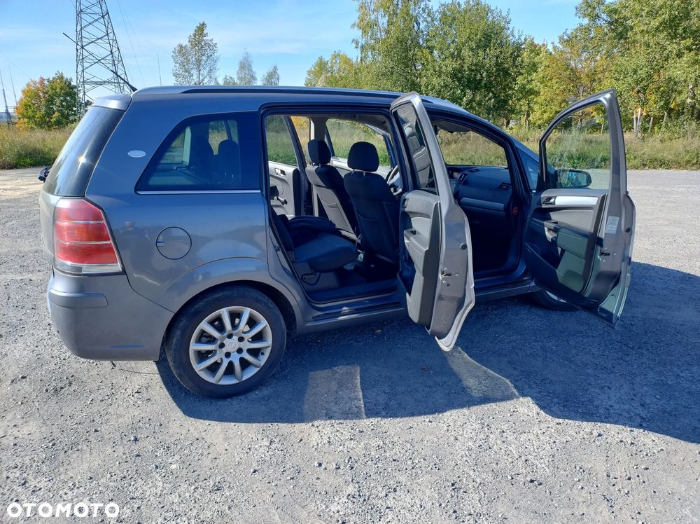 Opel Zafira 1.6 Elegance - 3