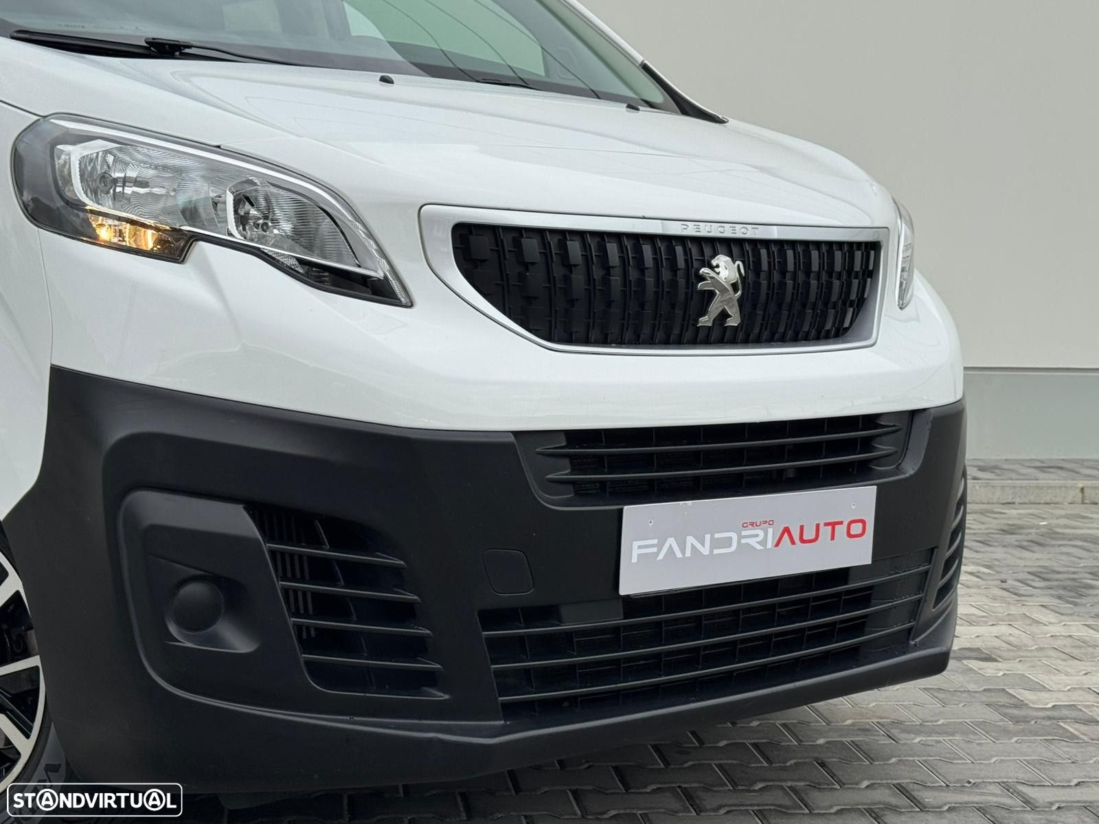 Peugeot Expert 2.0 BlueHDi L2H1 Semi-Vidrado - 5